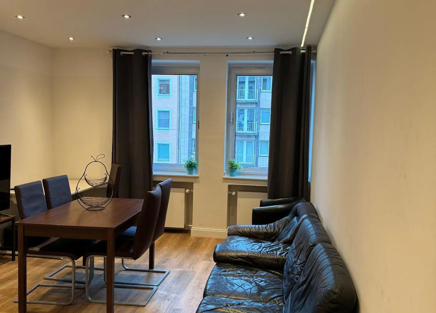 Graf-Adolflux Apartment Dusseldorf Germany